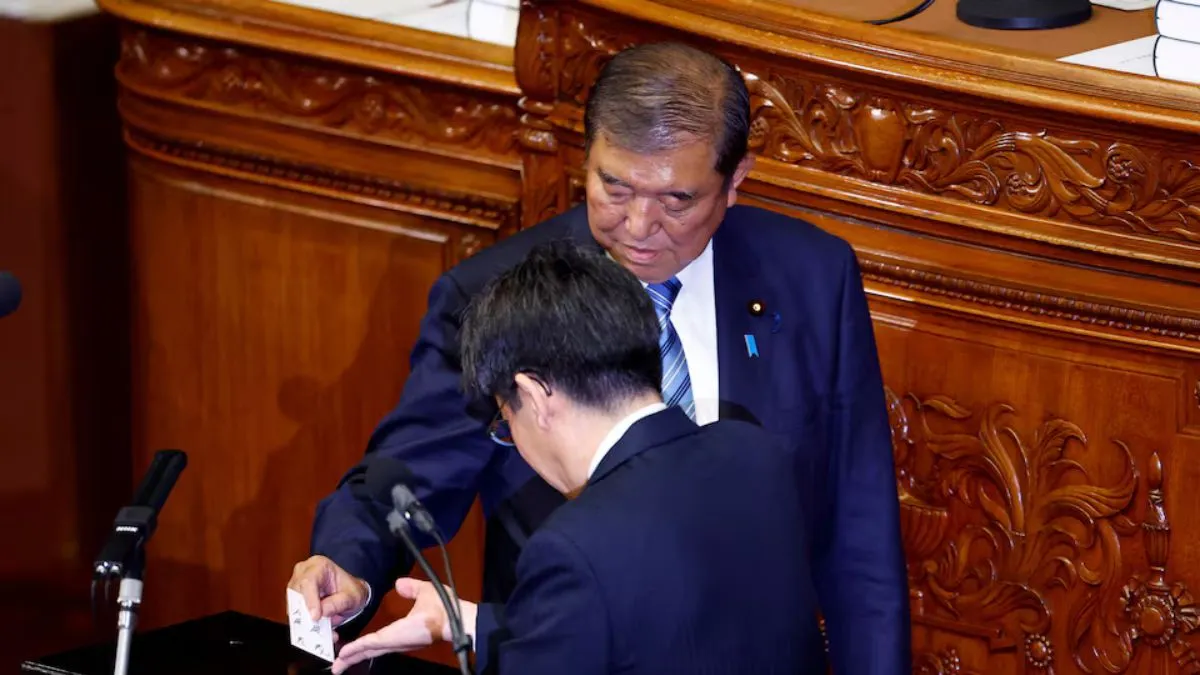 japan-pm-shigeru-ishiba-survives-parliamentary-vote-to-lead-minority-govt-japanese-parliament-vote