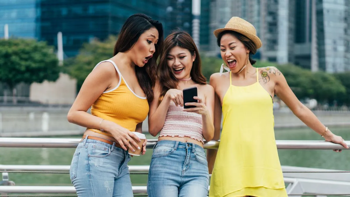 20 Best Messages To Send To Your Single Friends On Singles Day