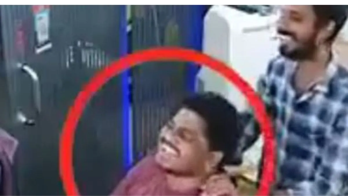 massage-gone-wrong-man-paralysed-seconds-after-barbers-neck-crack-massage-watch-viral-video