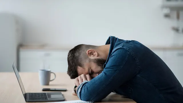 how-to-tackle-mental-health-fatigue-at-workplace-know-from-expert