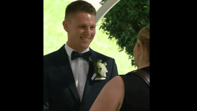 best-wedding-entry-groom-reaction-to-his-to-be-wife-entry-makes-internet-emotional-viral-video