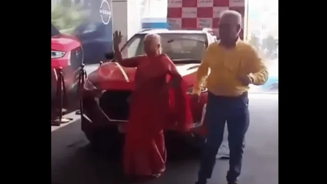 elderly-couple-adorable-dancy-dance-while-buying-new-car-wins-internet-viral-video
