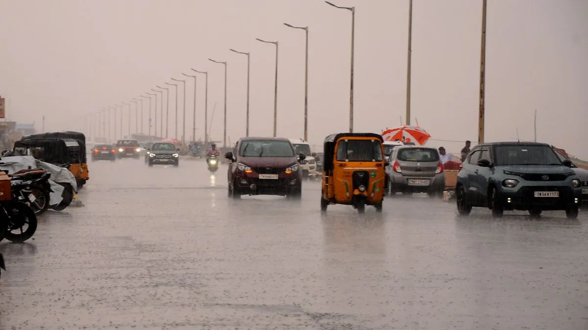 tamil-nadu-weather-yellow-alert-for-heavy-rain-in-18-districts-for-nov-16-17-chennai-to-see-downpour-from-nov-22-forecast