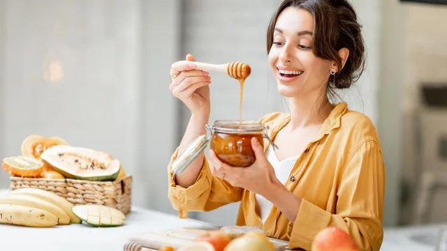 how-consuming-honey-can-boost-your-immunity-in-winter-health-benefits-of-honey