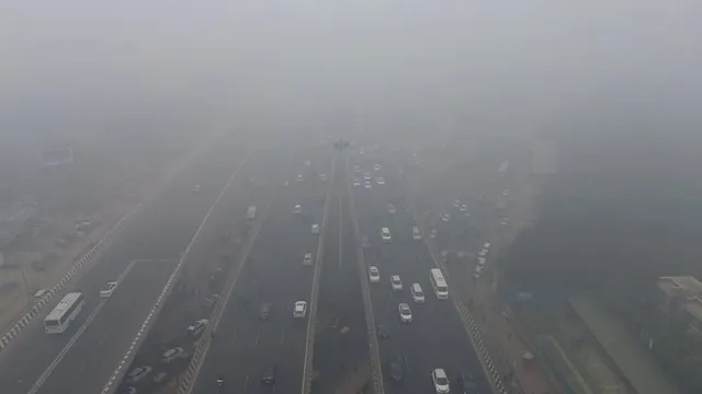 delhi-chokes-under-toxic-smog-as-aqi-soars-above-1000-flights-trains-delayed-schools-and-colleges-go-online-updates