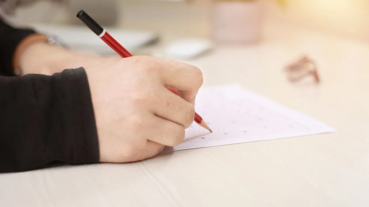 mumbai-university-postpones-pet-llm-cet-2024-exam-due-to-technical-glitch-check-new-dates-here