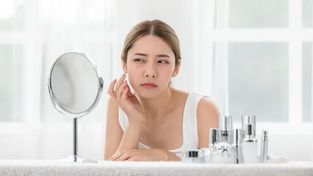 dermatologist-recommended-tips-to-take-care-of-your-skin-during-winter-to-prevent-cracked-skin