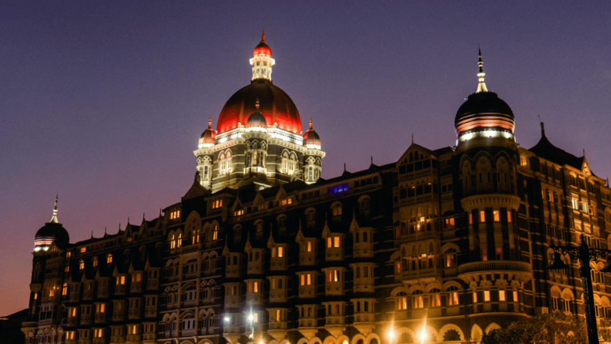 man-rates-taj-hotel-tea-worth-rs-2124-desis-agree-with-his-ratings-viral-video