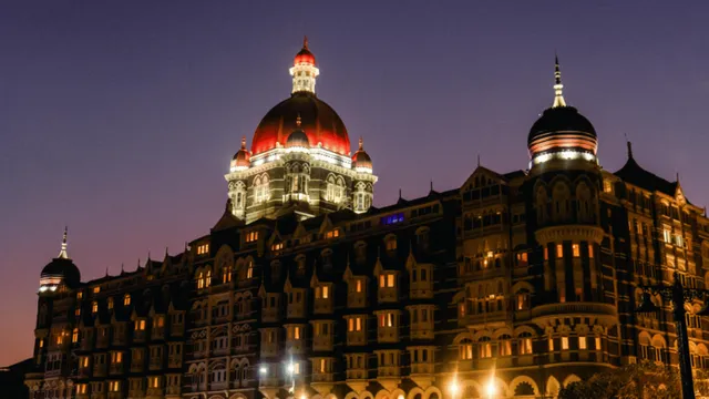 man-rates-taj-hotel-tea-worth-rs-2124-desis-agree-with-his-ratings-viral-video