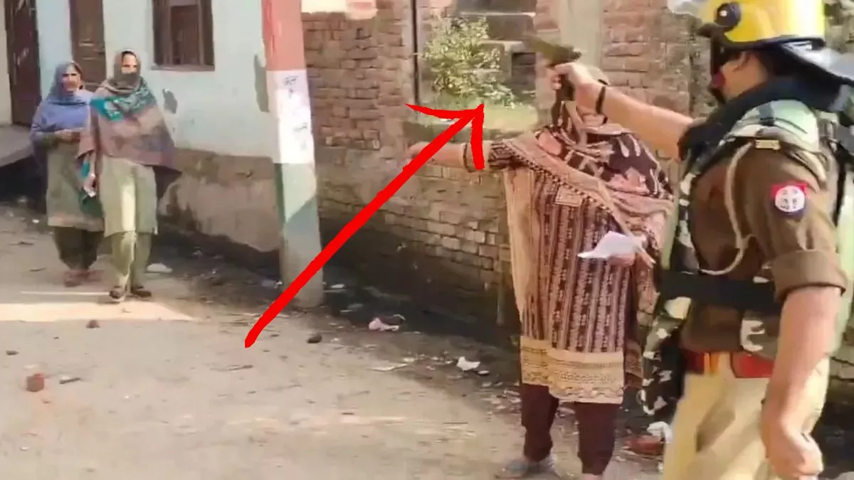 up-news-brahmin-mahasabha-to-honour-kakarwali-cop-who-pointed-gun-at-muslim-women-voters-during-meerapur-bypolls