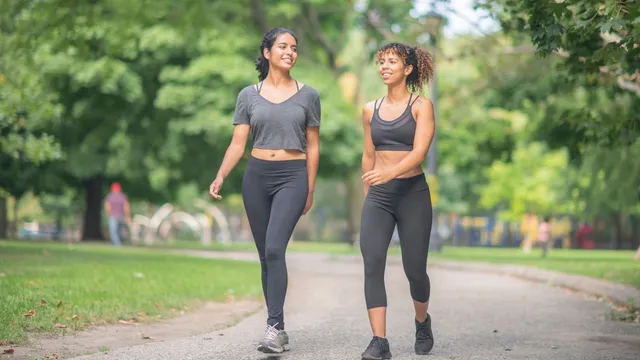 5-easy-walking-styles-that-can-help-to-burn-belly-fat-fast