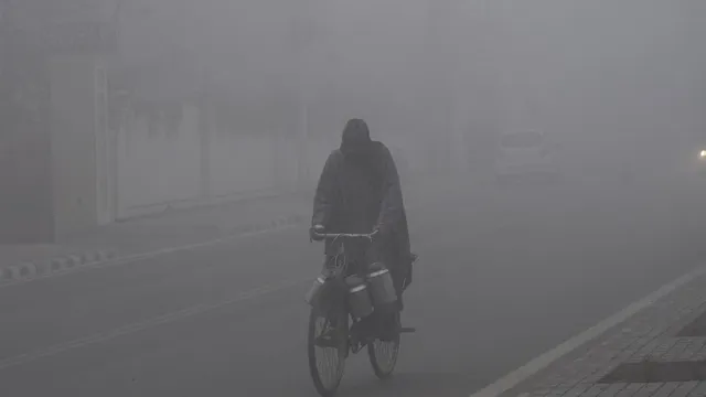 madhya-pradesh-weather-state-experiences-severe-cold-wave-pachmarhi-records-lowest-temp-of-58-degrees-celsius