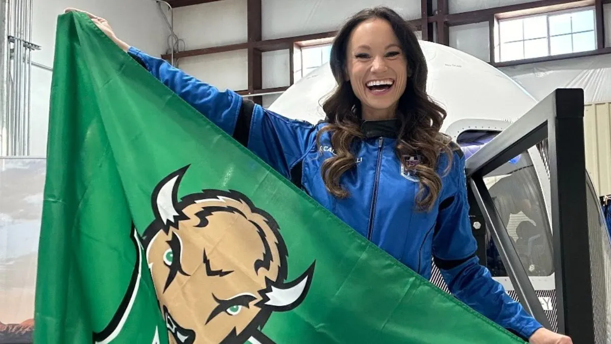 Hottest Woman': Sexist Comments Force Jeff Bezos' Blue Origin To Remove  Video Of Female Astronaut | WATCH