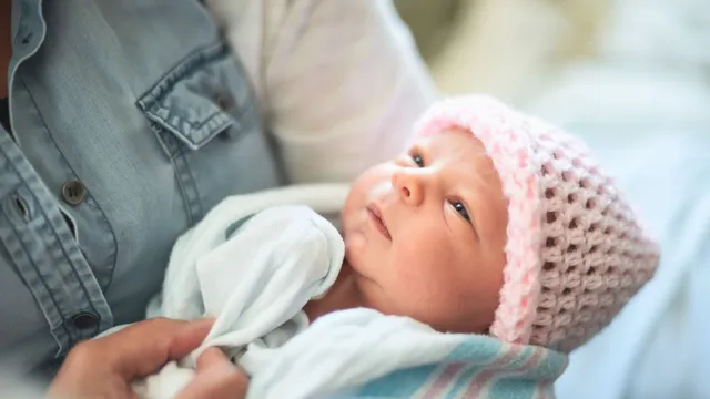 newborn-eye-care-what-parents-need-to-know-about-common-issues-and-expert-tips-for-baby-healthy-vision