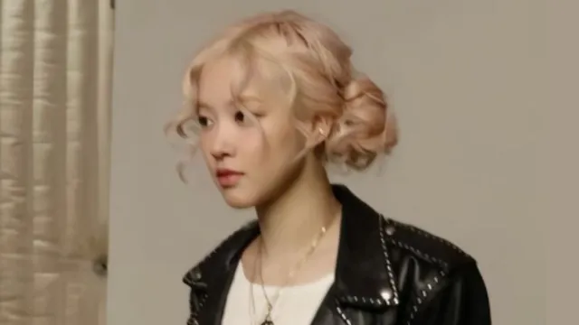 blackpink-rose-lists-out-perks-of-being-single-talks-about-marriage-and-bruno-mars-fan-fiction-miserable-experiences