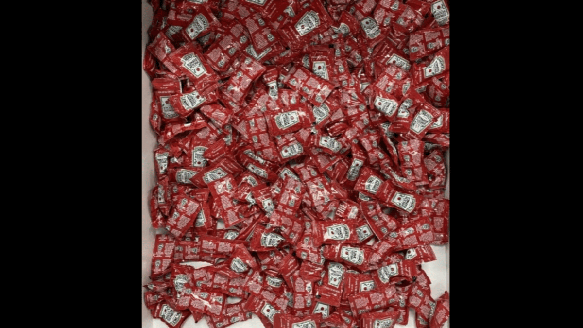 spot-the-hot-sauce-amid-ketchup-packets-in-under-7-seconds