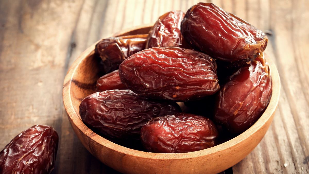 soaked-dates-benefits