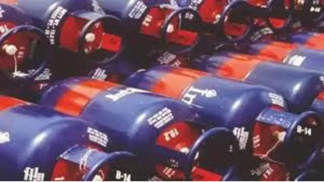 fuel-price-hike-commercial-lpg-cylinder-price-hiked-by-rs-165-atf-price-up-by-145-per-cent