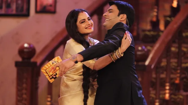 rekha-gives-epic-reaction-to-kapil-sharma-mimicry-of-amitabh-bachchan-watch