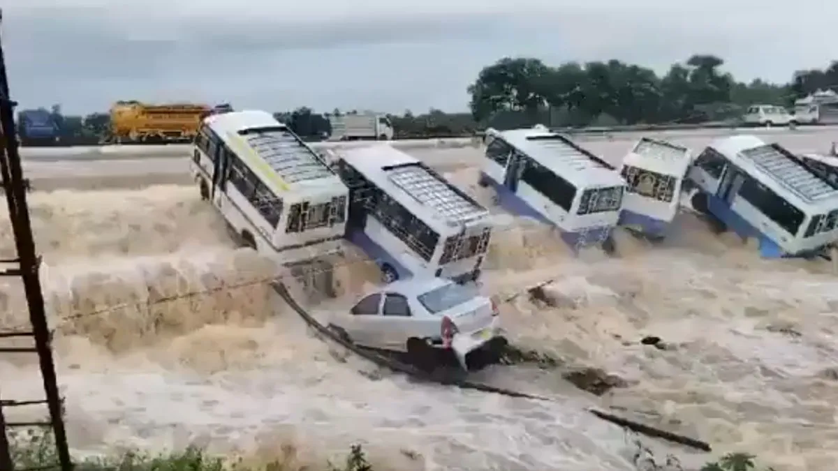 tamil-nadu-floods-buses-submerged-cars-swept-away-as-cyclone-fengal-wreaks-havoc-in-uthangarai-watch