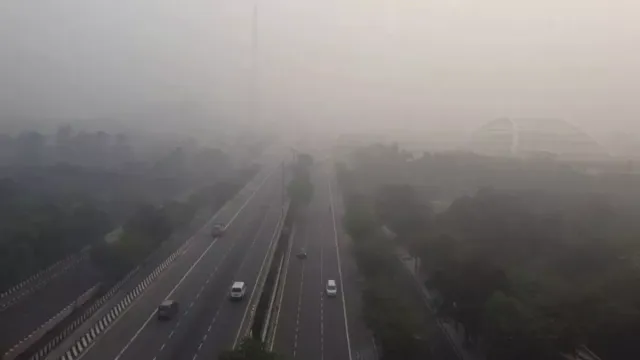 delhi-air-quality-improves-to-moderate-after-50-days-ngt-issues-notice-to-agencies-over-thermal-power-plant-emissions