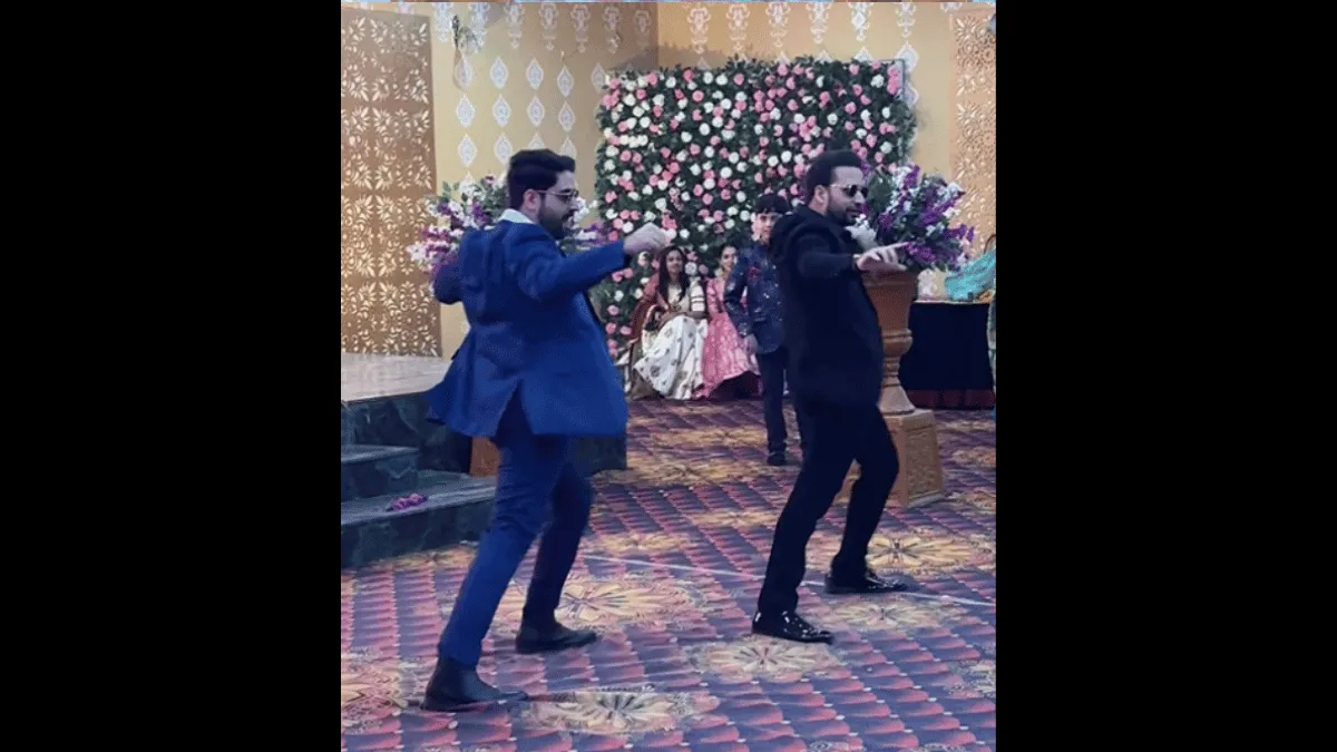 bride-brothers-steal-spotlight-with-killer-dance-on-vicky-kaushal-tauba-tauba-song-viral-video