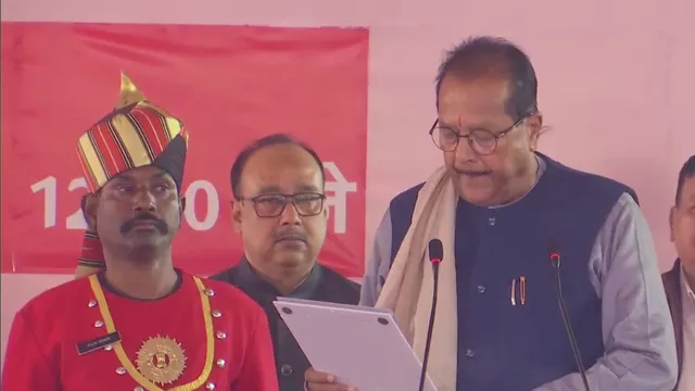 jharkhand-govt-formation-congress-rjd-mlas-inducted-in-soren-cabinet-as-11-legislators-take-oath-as-ministers