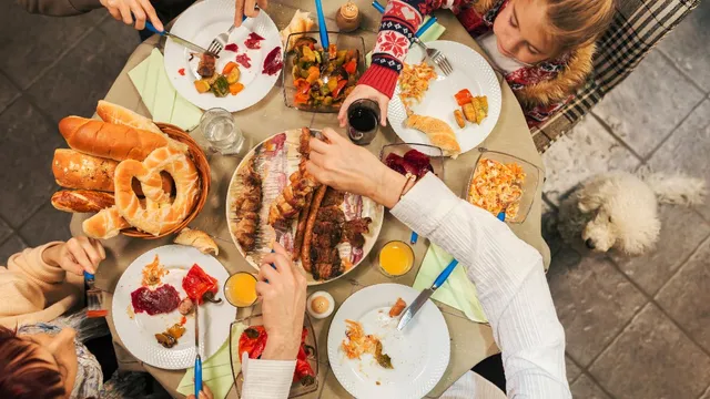 5-effective-tips-to-promote-better-digestion-after-heavy-meals