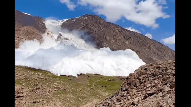 cameraman-never-dies-internet-reacts-to-man-recording-avalanche-until-it-hit-him-viral-video