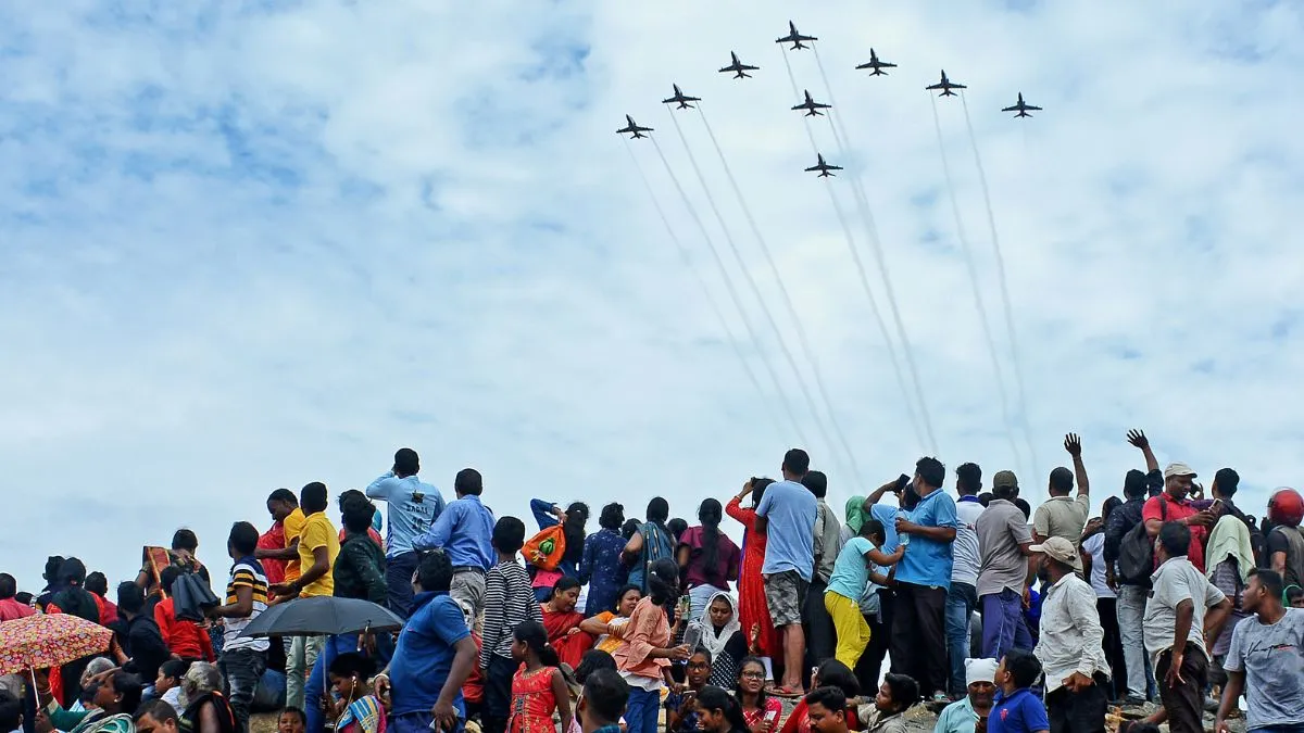 hyderabad-airshow-iaf-suryakiran-team-to-dazzle-skies-with-air-show-over-hussain-sagar-lake-today-dec-8-details