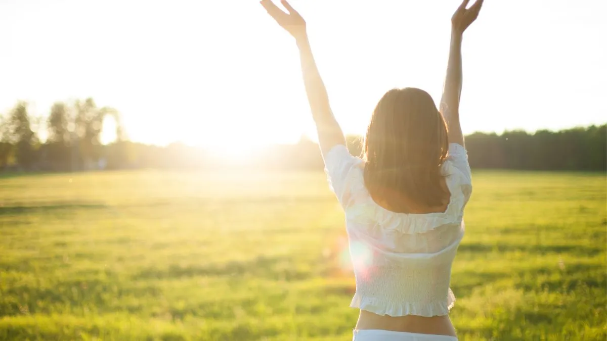 5-amazing-benefits-of-soaking-in-winter-sun-for-15-minutes-everyday
