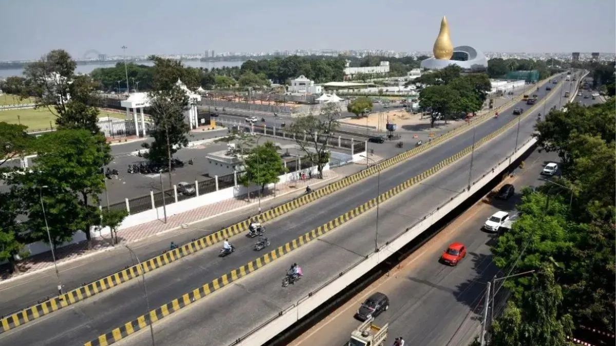 hyderabad-news-traffic-advisory-issued-for-today-ahead-of-telangana-thalli-statue-unveiling-check-routes-to-avoid