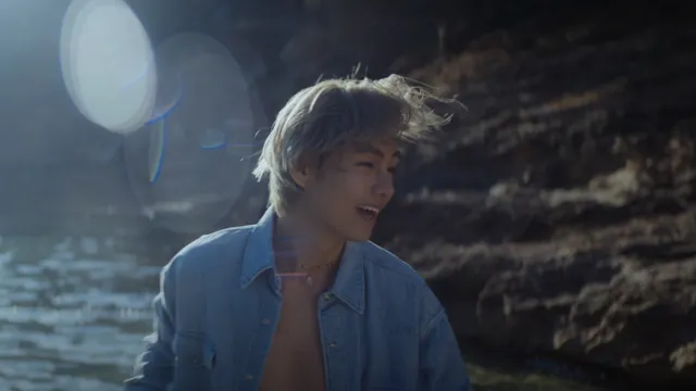 bts-v-channelises-aamir-khan-charm-as-he-dances-on-malang-song-bts-army-wants-more-viral-video