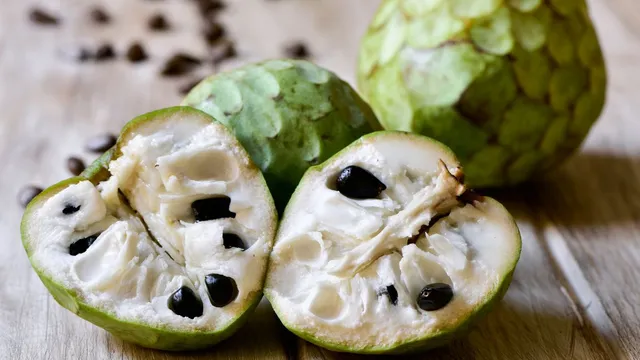6-convincing-reasons-why-custard-apple-is-the-ideal-winter-superfood-you-cant-miss