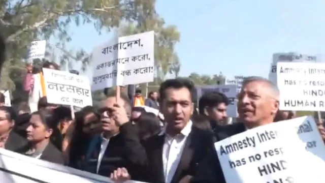 bangladesh-unrest-members-of-civil-society-protest-in-delhi-over-atrocities-against-hindus-in-dhaka