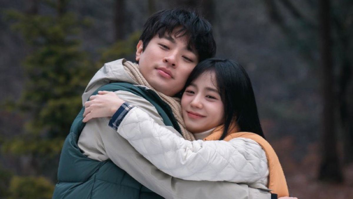 BLACKPINK Jisoo And Park Jeong Min Are A Happy Couple In New Stills ...