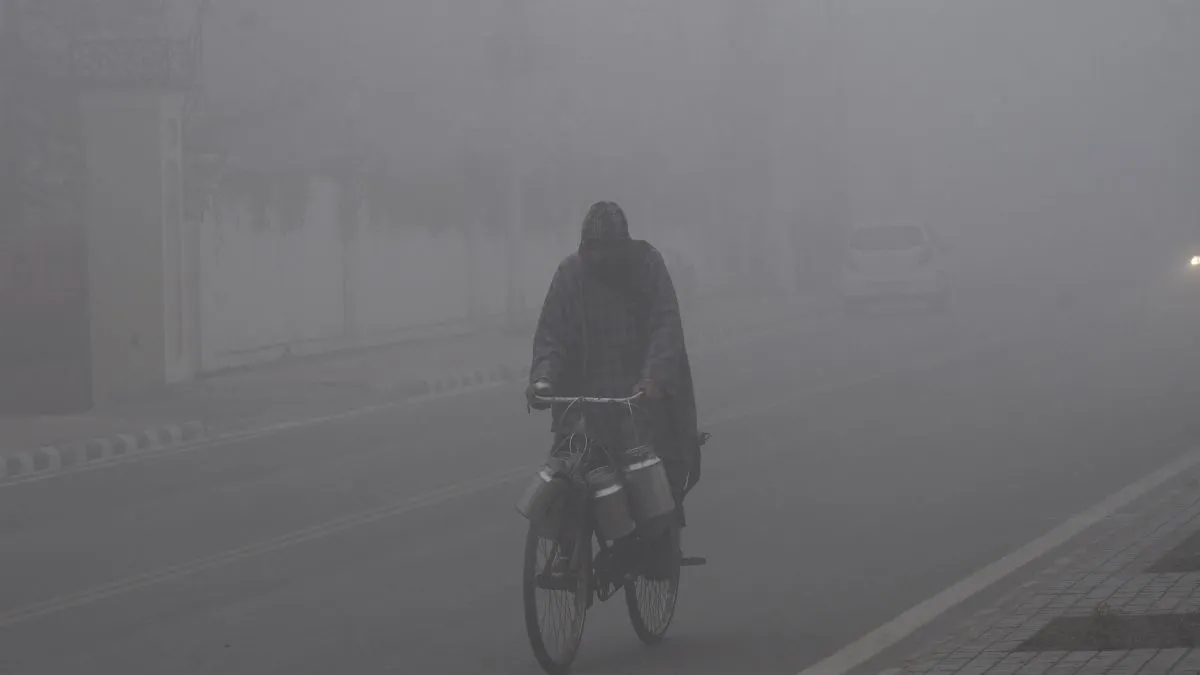 maharashtra-weather-pune-sees-sharp-drop-in-temp-dhule-hits-4-degrees-celcius-imd-forecasts-cooler-nights-ahead