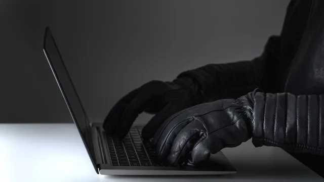 assam-guwahati-railway-station-gauhati-university-receive-bomb-threat-police-launch-probe