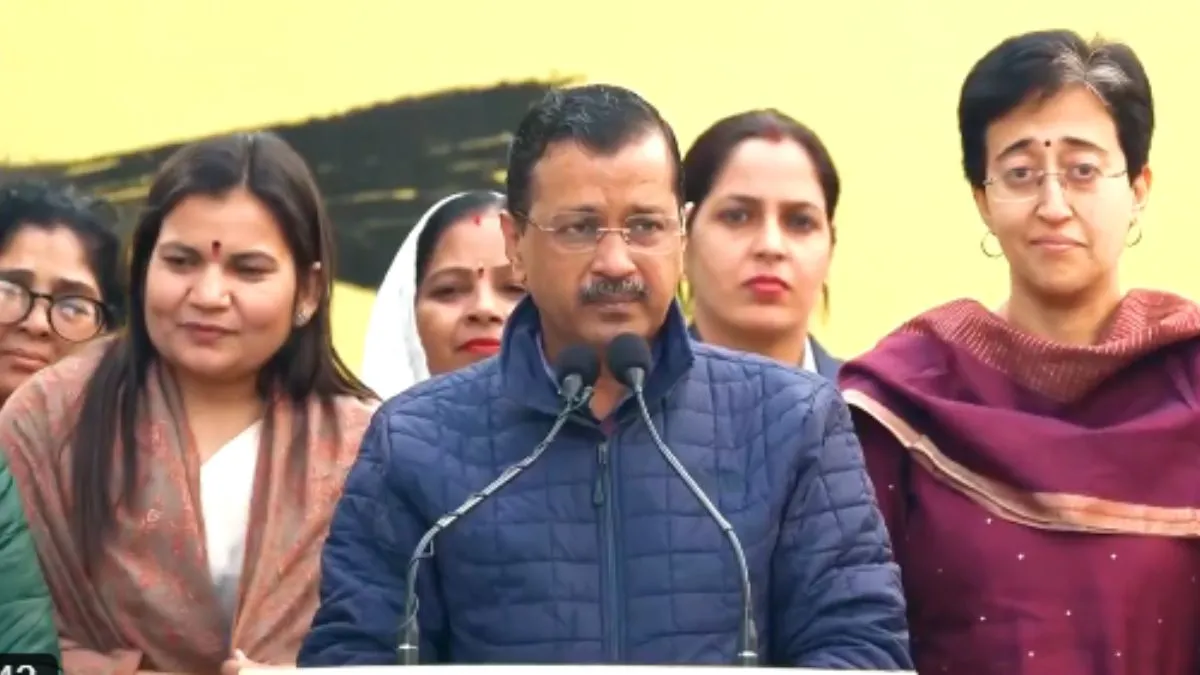 arvind-kejriwal-announces-rs-1000-monthly-scheme-for-women-in-delhi-rs-2100-post-elections