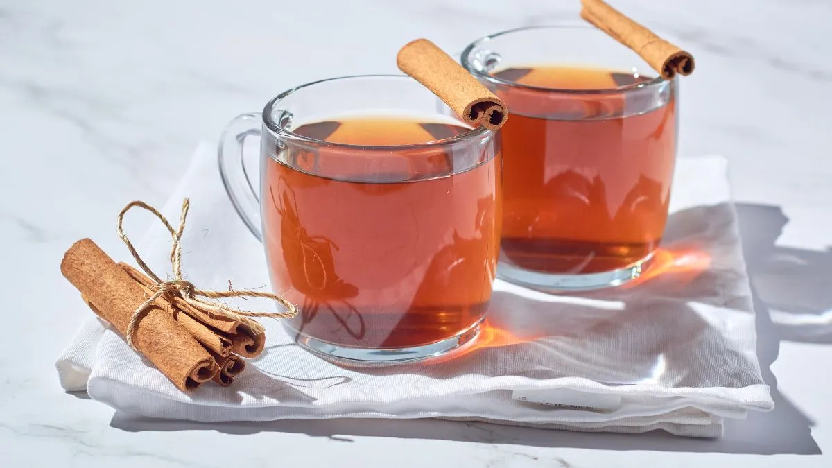 why-should-you-add-cinnamon-to-your-morning-glass-of-water-know-benefits-here