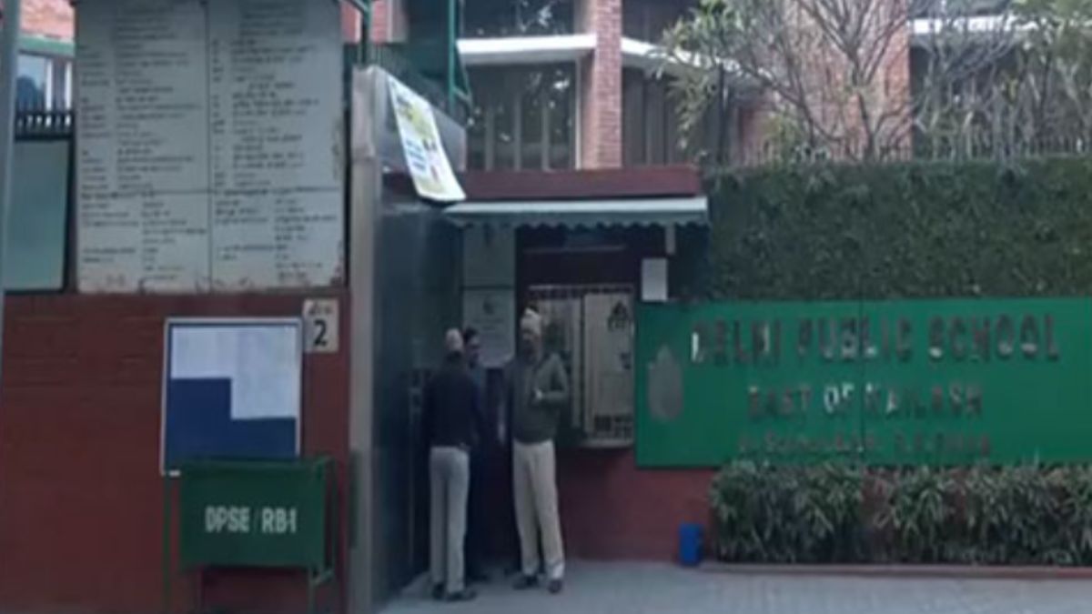 delhi-30-schools-receive-bomb-threats-nothing-suspicious-found-arvind-kejriwal-reacts
