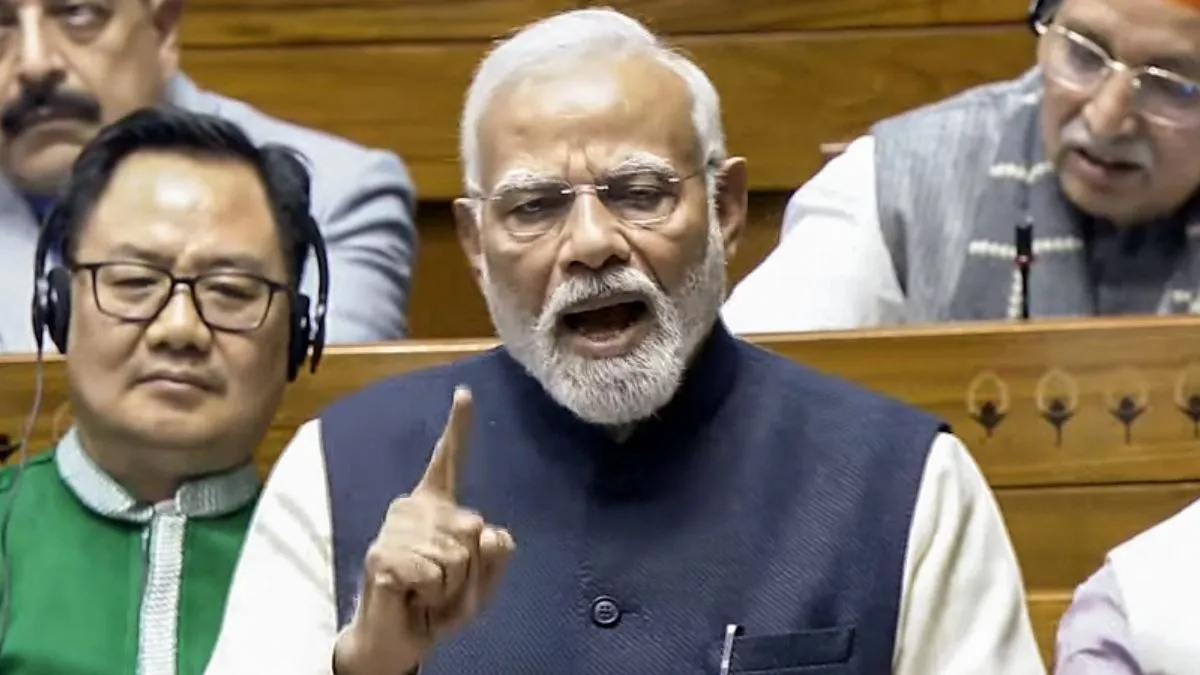 pm-modi-in-lok-sabha-congresss-biggest-jumla-is-garibi-hatao-bjp-made-changes-in-constitution-to-unite-country-top-quotes