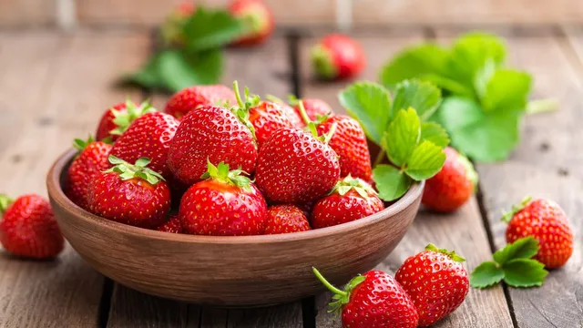 5-impressive-reasons-to-include-strawberries-to-your-winter-diet