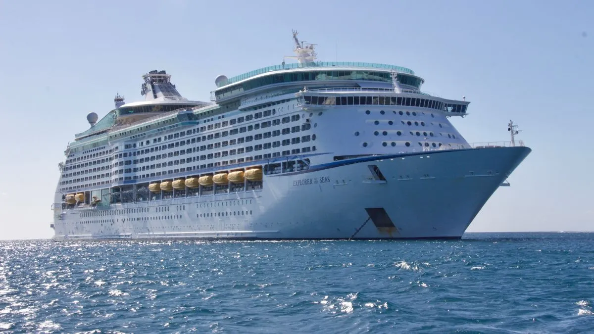 goa-ed-team-attacked-on-offshore-casino-vessel-during-money-laundering-investigation-staffers-booked