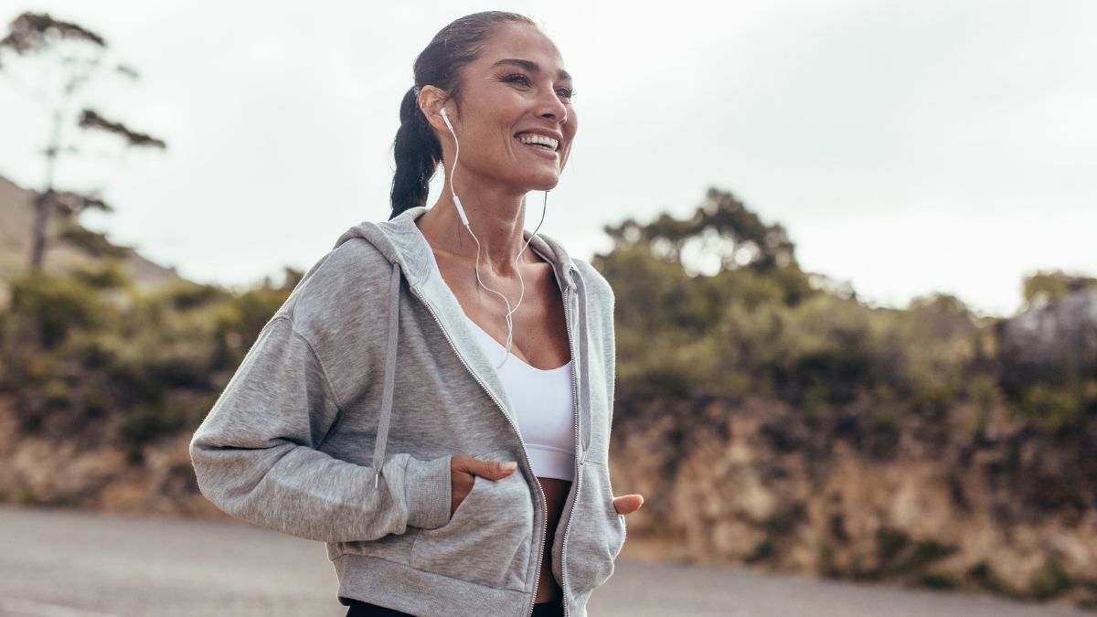 5-accessories-to-enhance-your-daily-morning-walks