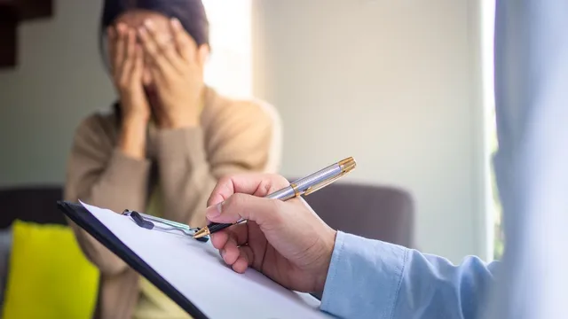 doctor-explains-impact-of-winter-on-mental-health-and-ways-to-combat-seasonal-affective-disorder