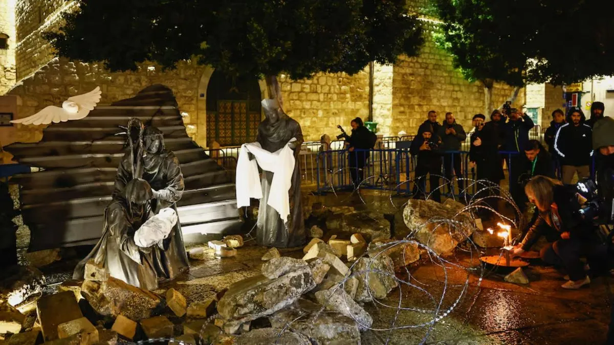 bethlehems-christmas-gaza-war-shadows-celebration-in-christs-birthplace-for-second-straight-year