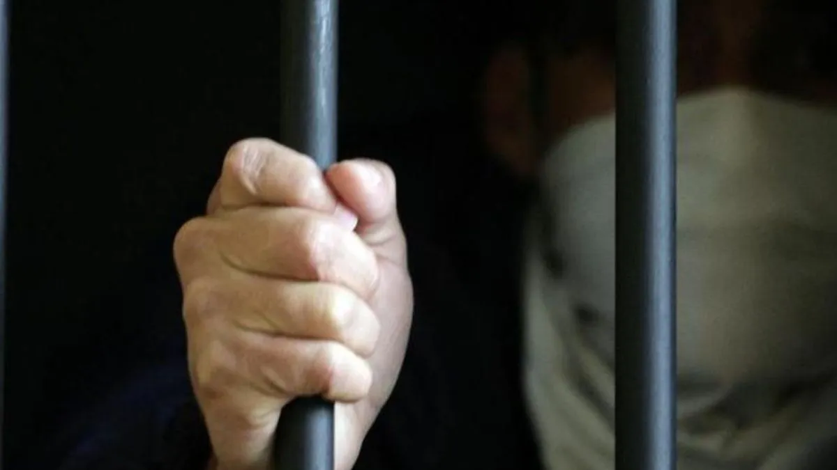 karnataka-mangaluru-man-arrested-for-impersonating-lokayukta-officer-to-extort-money-through-whatsapp