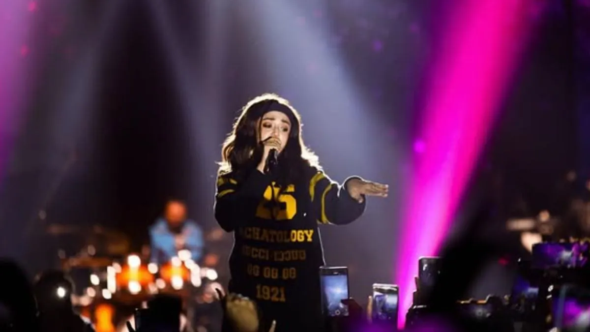 Monali Thakur Varanasi Concert: Singer Walks Out After 45 Minutes Citing  'Security Reasons'; Organisers Deny Claims