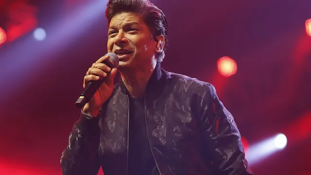 fire-breaks-out-at-bollywood-singer-shaan-residential-building-in-mumbai-one-injured